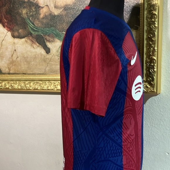 Nike FC Barcelona 2023/24 Match Home
Men's Nike Dri-FIT ADV Soccer Jersey ⚽️⚽️ - Picture 6 of 15